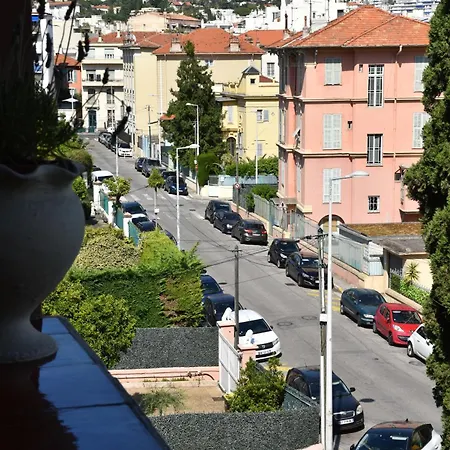 Climatisé Et Proche De *